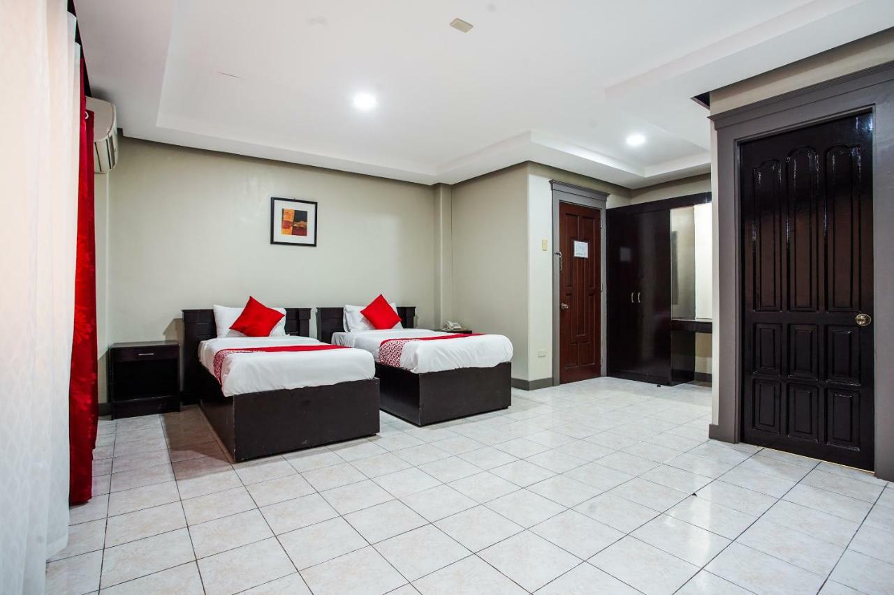 Oyo 192 Tcc Condo-Hostel Davao City Екстериор снимка